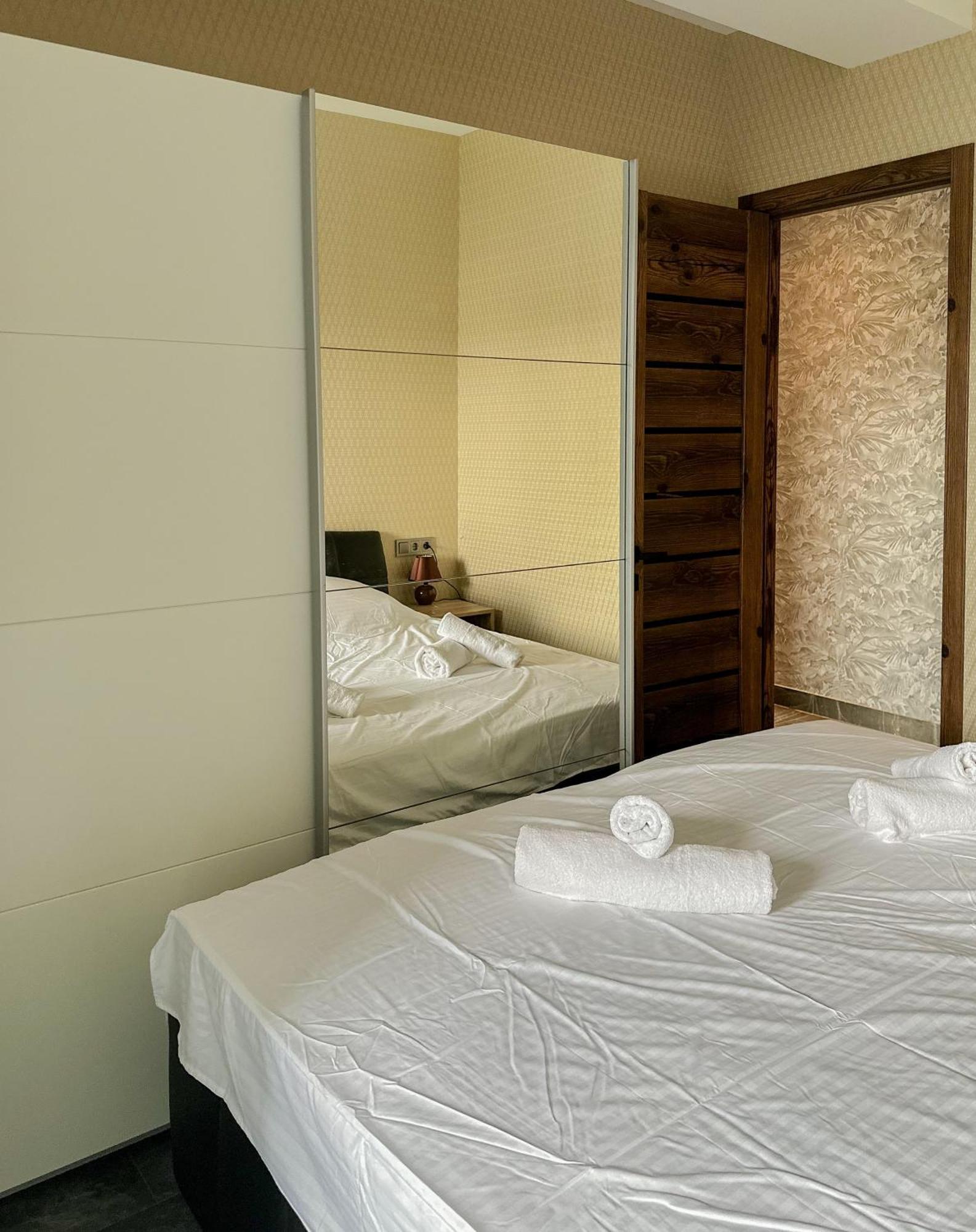Hilton Blox